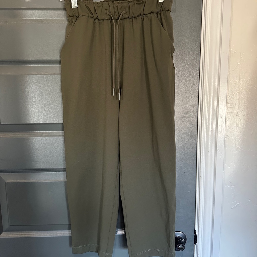 Lululemon Drawstring Pants size 4